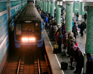 Харківський метрополітен відхилив чотири фірми заради дилерів фірми Синчука