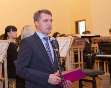 Сімейний бізнес Ольги Деменко – головної освітянки міста: на ремонтах в школах та дитячих садочках