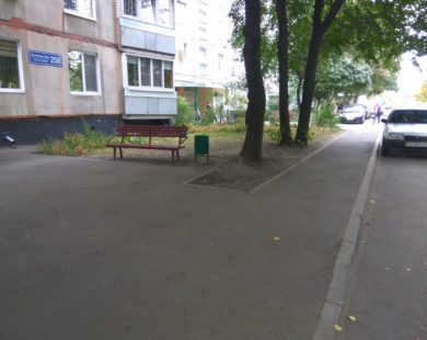 У Чумакова уклали угоду на ремонт тротуару, який зробили минулого року