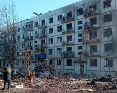 Відновлення Харківщини: У Чугуєві без тендеру віддали 7 мільйонів на ремонт двох будинків